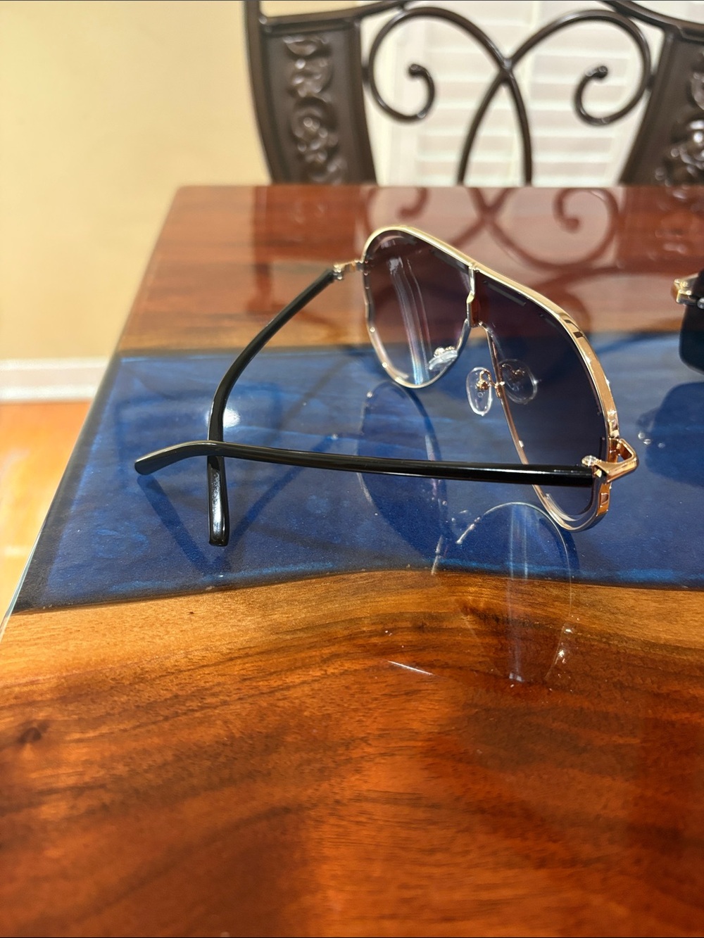 Men's Aviator Sunglasses - Blue Lenses - Picture 3 of 5